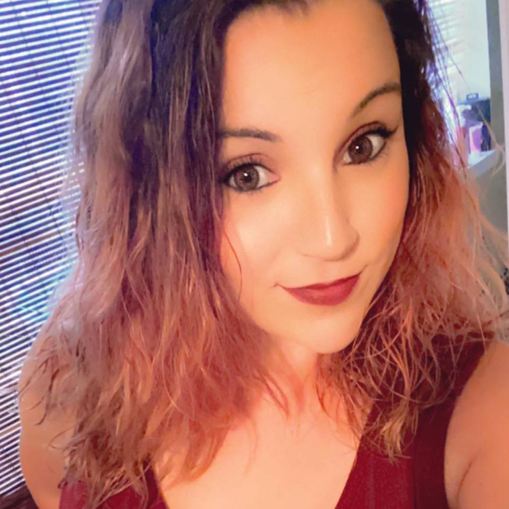 Meet your Posher, Felicia